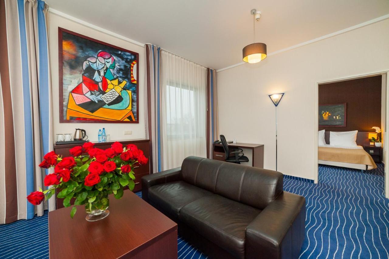 Express Krakow Hotel Exterior foto