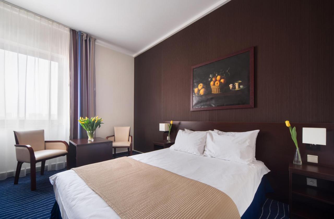 Express Krakow Hotel Exterior foto